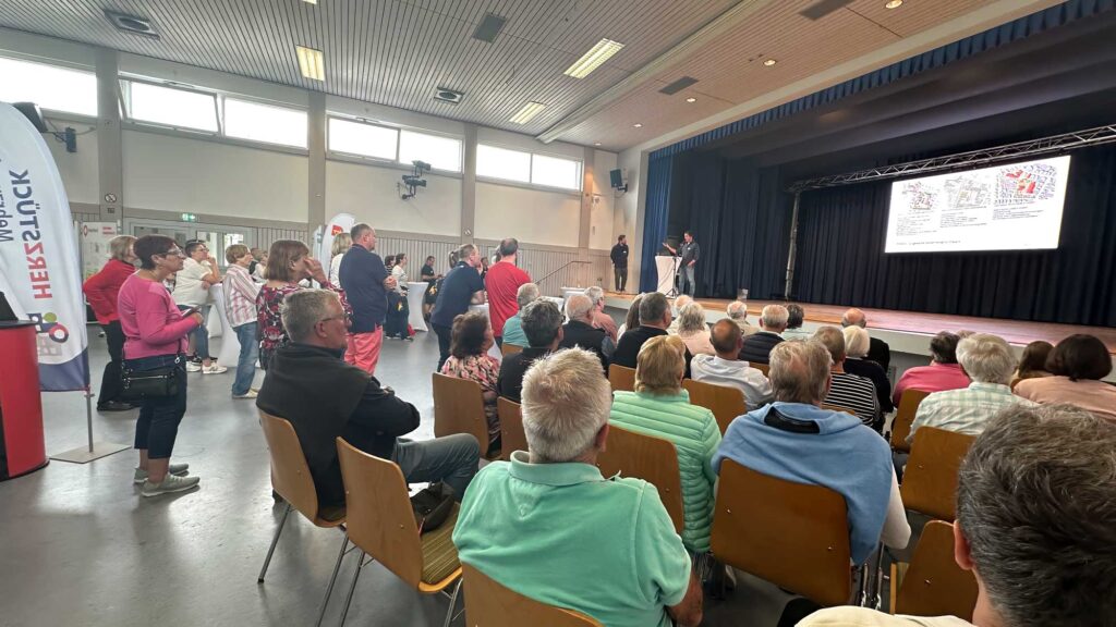 Thomas Thiele stellt das Wettbewerbsverfahren vor
